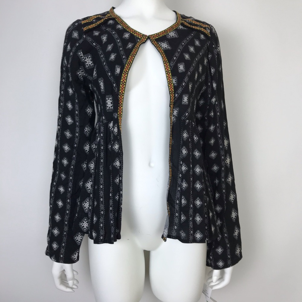 Living Doll Blue White Open Front Top Size L NWT